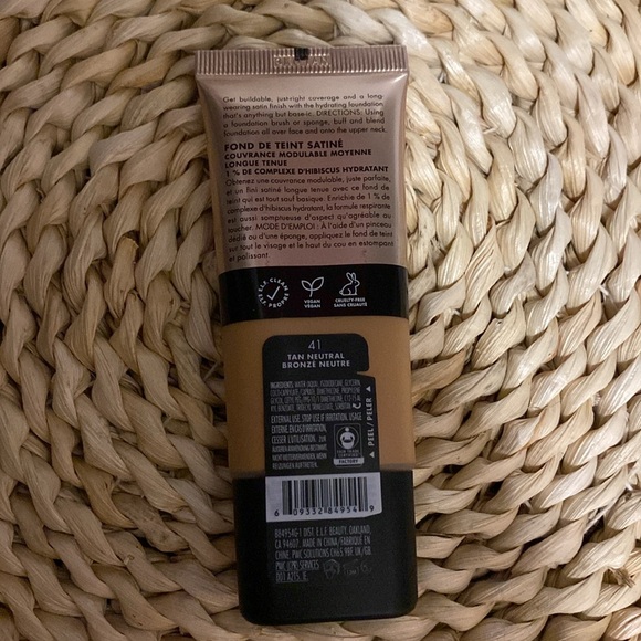 e.l.f. Soft Glam Satin Foundation 41 Tan Neutral - Picture 16 of 16